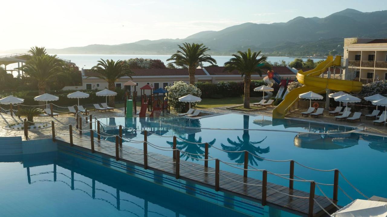 Roda Beach Resort & Spa Exteriör bild
